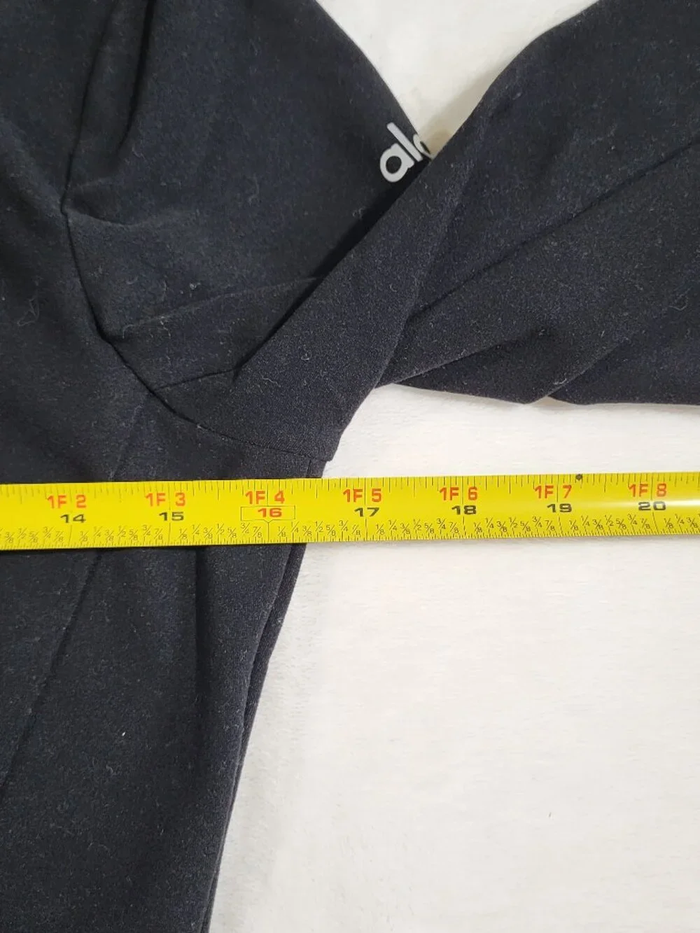ALO YOGA - Alosoft 1/2 Zip Rapid Pullover - Small - Picture 10 of 14